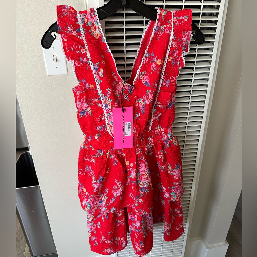 WITH TAGS, NEVER WORN Betsy Johnson XS floral dress